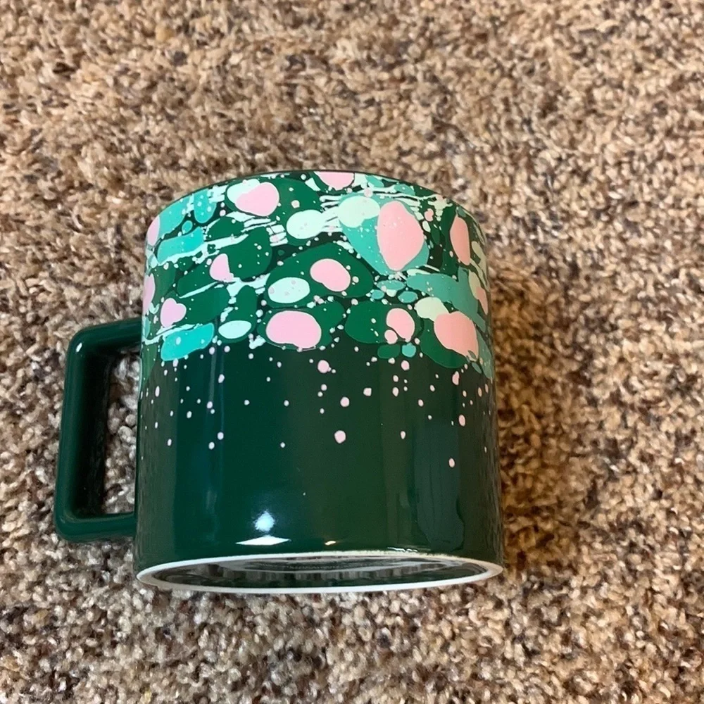 Starbucks Venetian Marble forest coffee mug 12 ounces 2022 Holiday collection